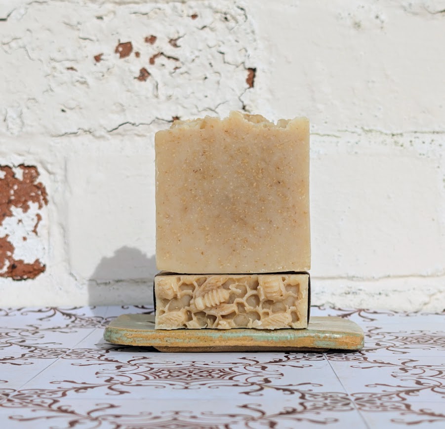 Goats Milk, Herefordshire Honey & Oatmeal Soap